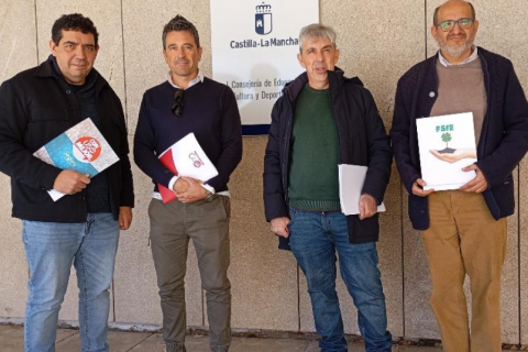 UGT y el resto de sindicatos representativos registramos una solicitud de reunión urgente ante la Consejería para abordar las necesidades y demandas del sector